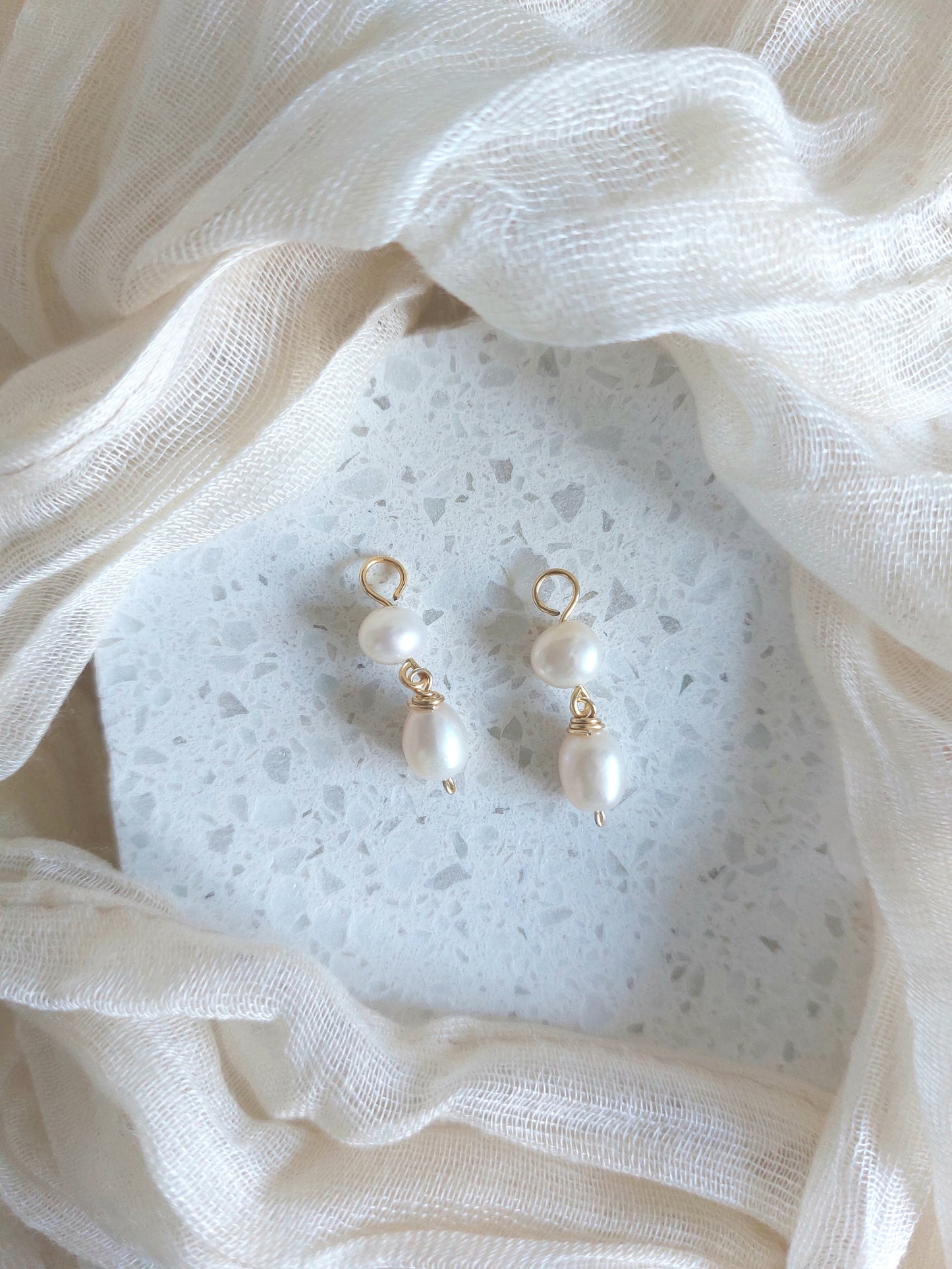 Cora Mini Hoop Earrings