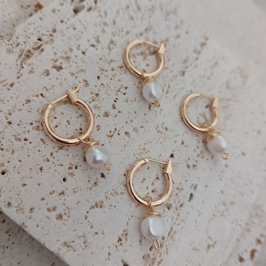 Cora Mini Hoop Earrings