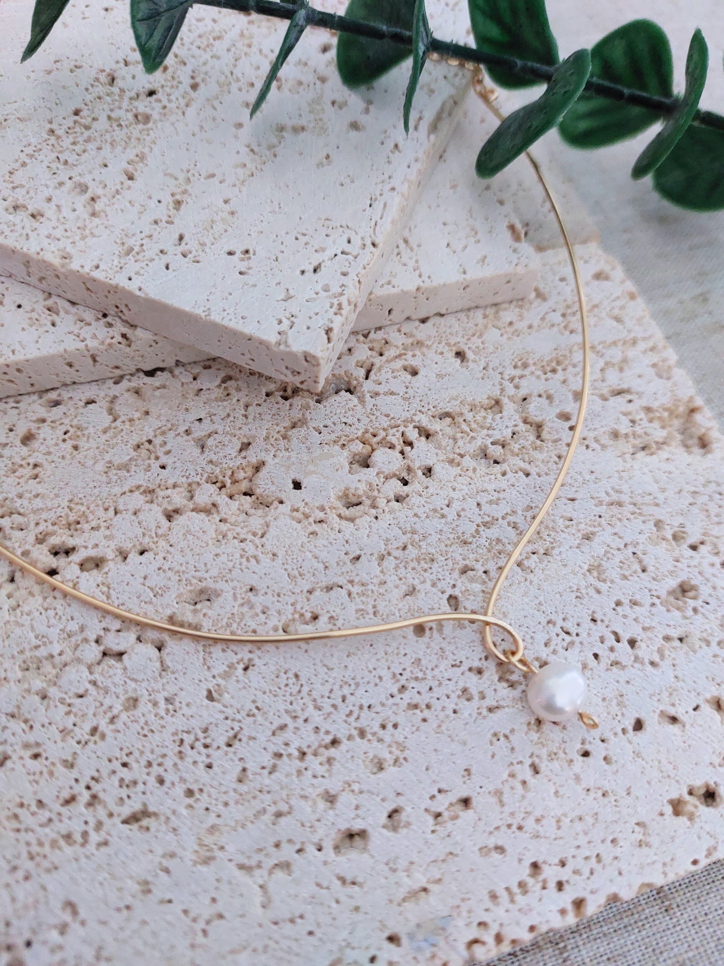 Nova Pearl Choker