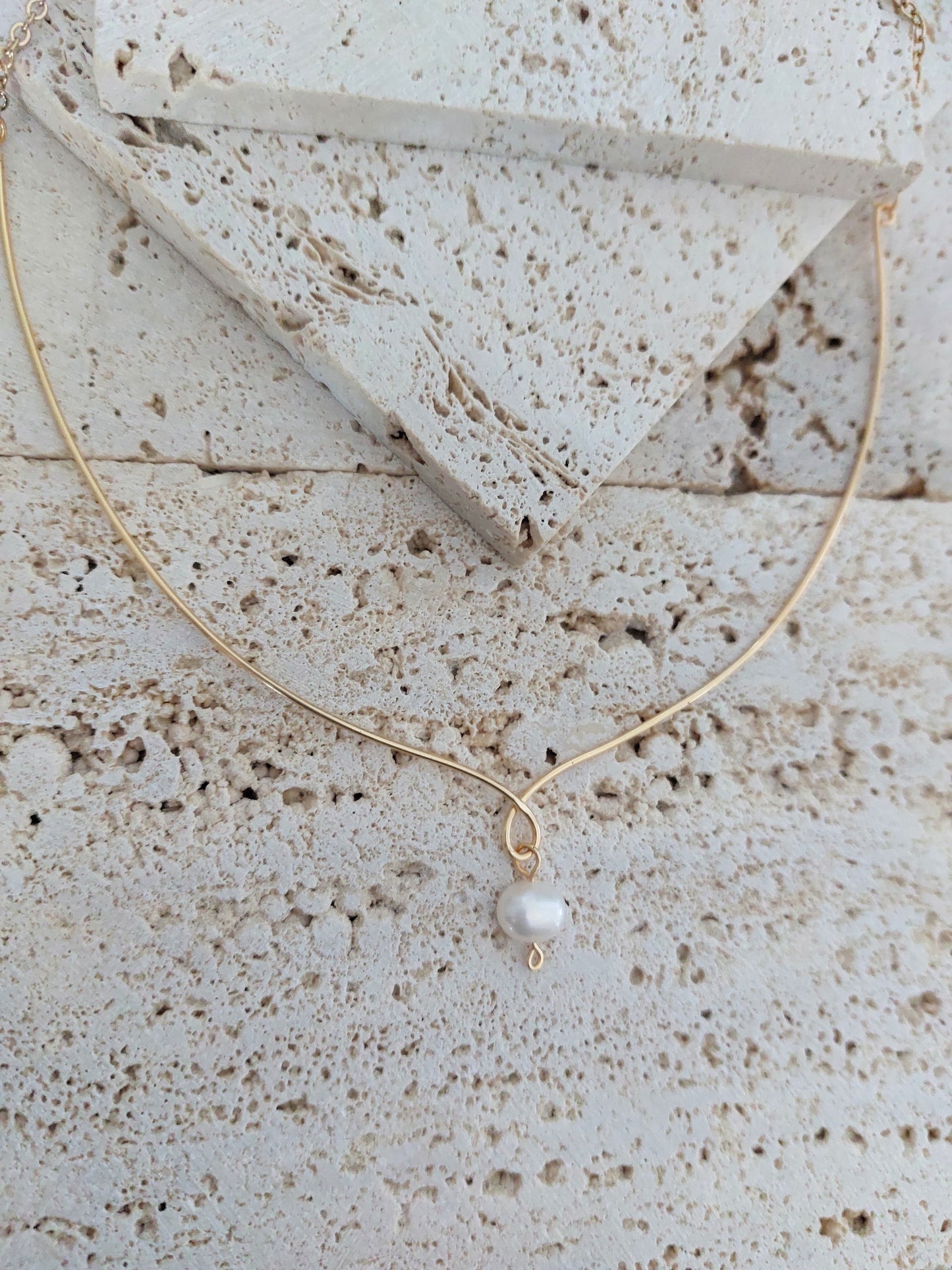 Nova Pearl Choker