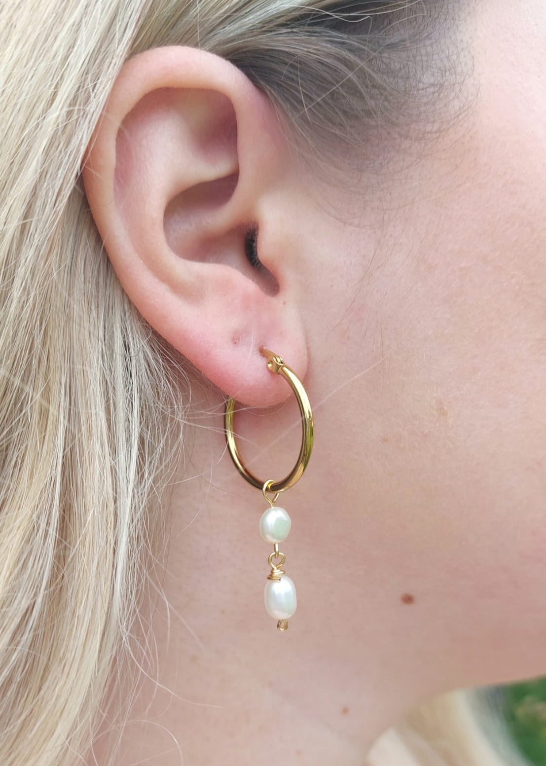 Cora Hoop Earrings