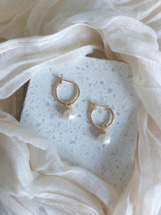 Cora Mini Hoop Earrings